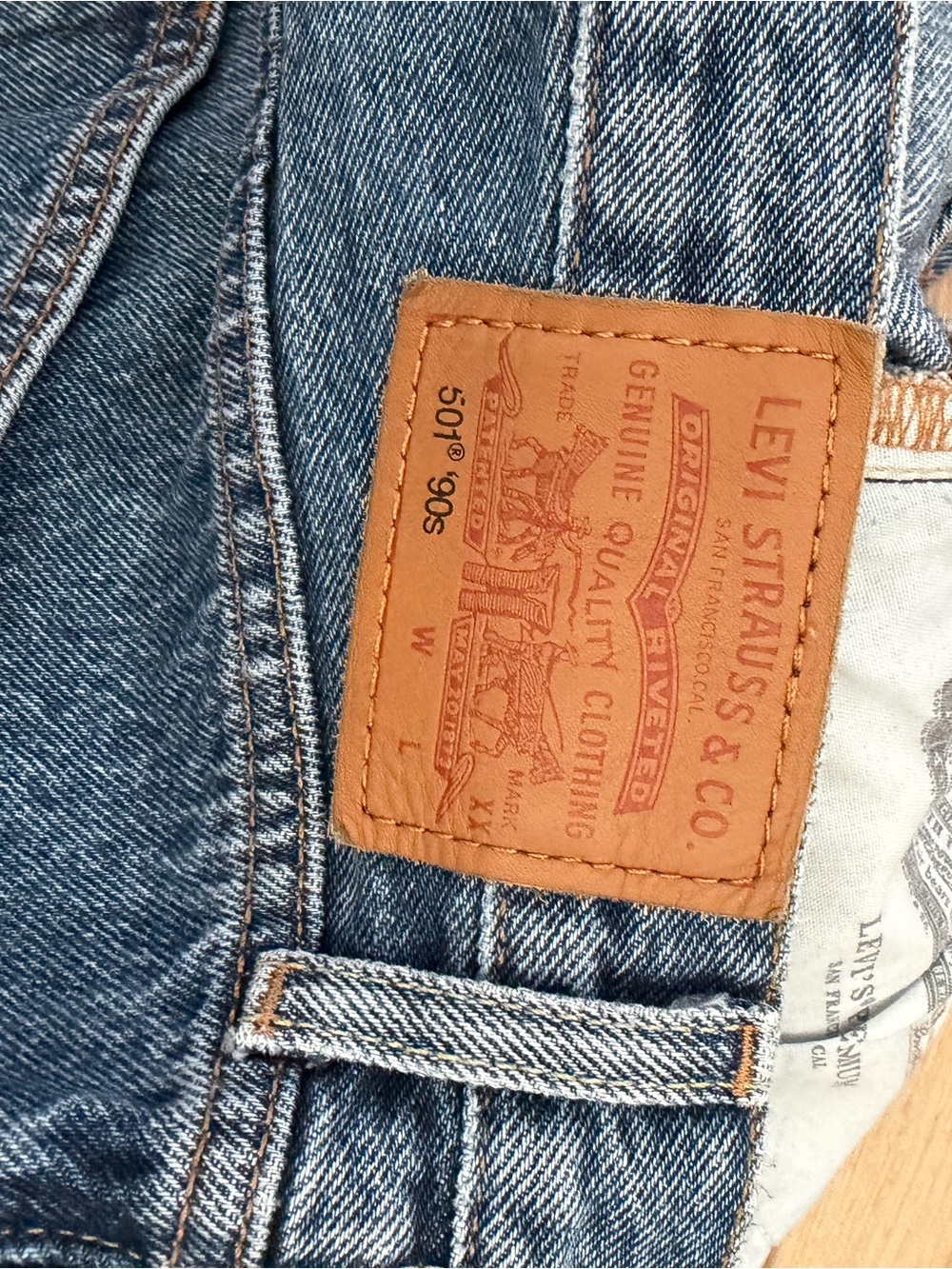 Levi's 501 90's Fit Jeans - Picture 5 of 6